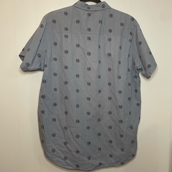 Dragon Ball Z Box Lunch Buttom Up Shirt - Picture 4 of 5